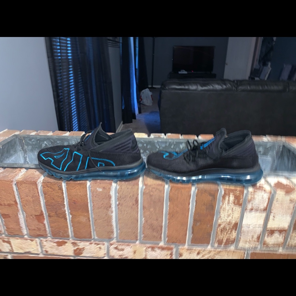 Men’s Nike shoe